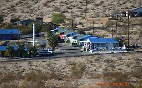 9 Palms Inn