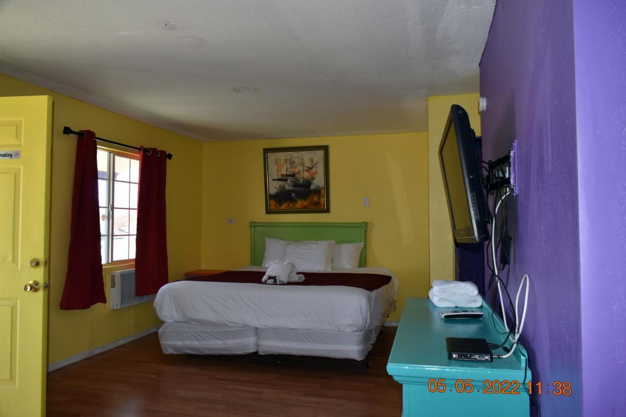 9 Palms Inn Twentynine Palms Exterior photo